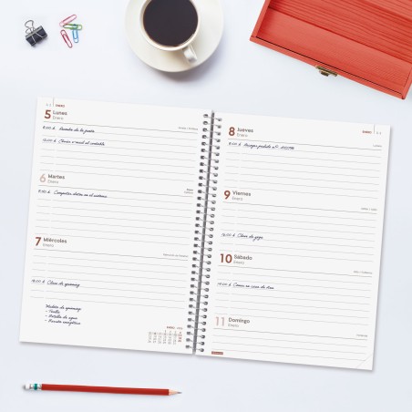 30469-AGENDA 2026 BASIC YEAR E10 155X212MM SEMANA VISTA HORIZONTAL ROJO FINOCAM 741453026
